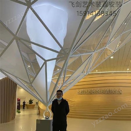 东莞飞剑亚克力工厂大型亚克力异形亮化工程LED发光景观雕塑装置