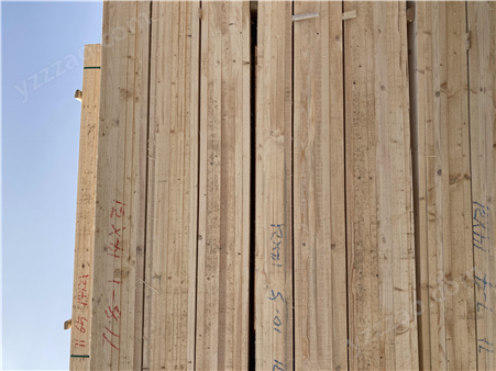 工地工程用建筑木方 加工耐磨 良美建材 免熏蒸lvl方木加工厂