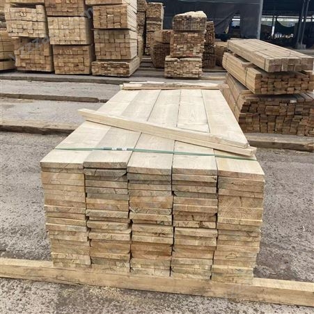 松木建筑木方 良美建材 不易劈裂 防腐木材加工 可定制