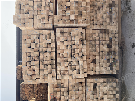 良美建材 烫标免熏蒸用方木 工程工地建筑木方 坚固防腐
